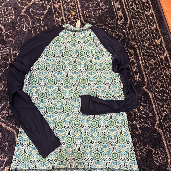 NWOT Helen Jon Lanikai Marimar surf rashguard sz large - Picture 6 of 6